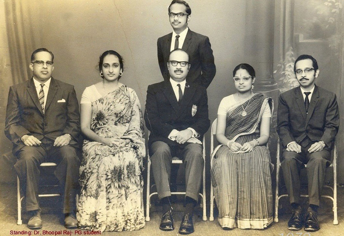 Faculties and PG student ,Skin Dept, MMC, 1970.